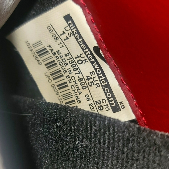 Mens size 11 Nike Market low 2 Varsity's - Picture 5 of 9